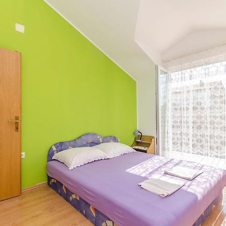 Apartments Mira I Vodice Exterior foto