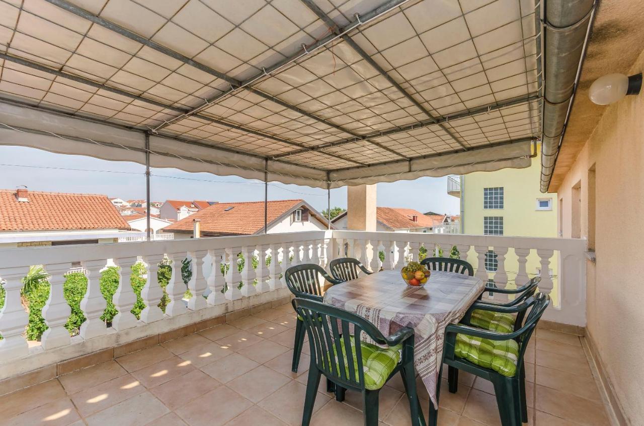 Apartments Mira I Vodice Exterior foto