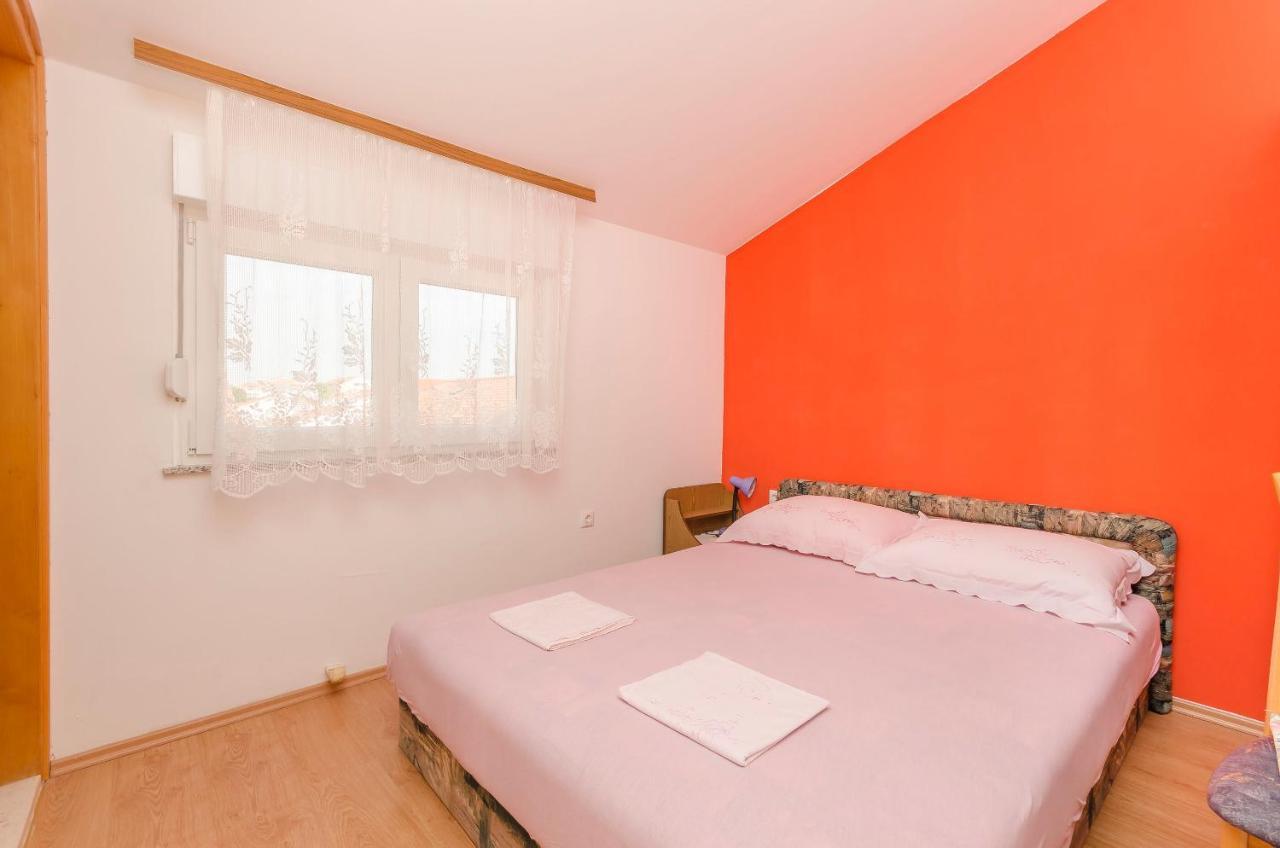 Apartments Mira I Vodice Exterior foto