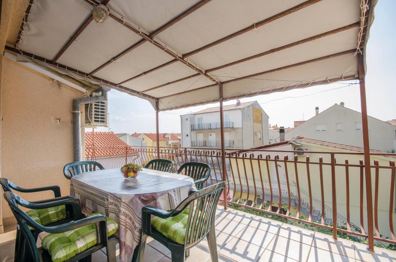Apartments Mira I Vodice Exterior foto