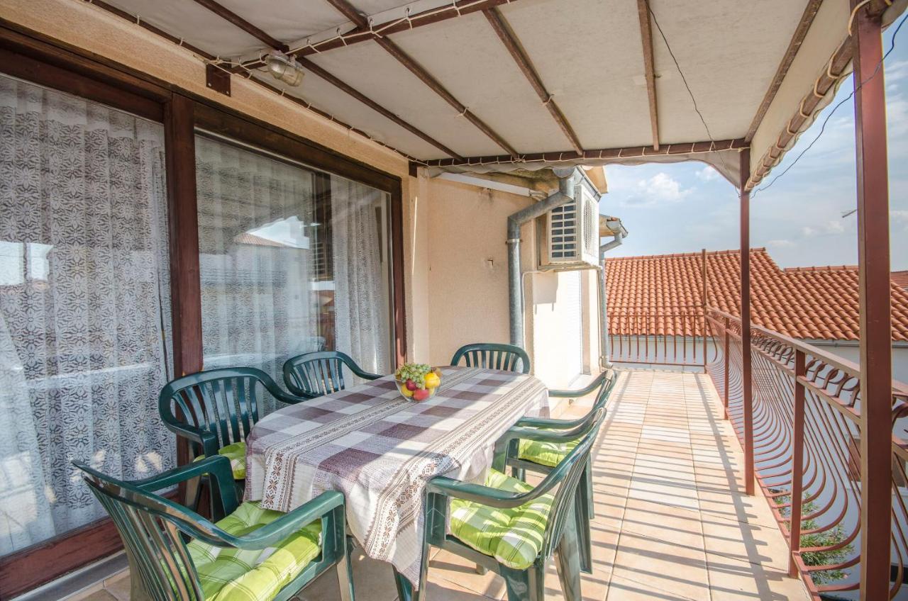 Apartments Mira I Vodice Exterior foto