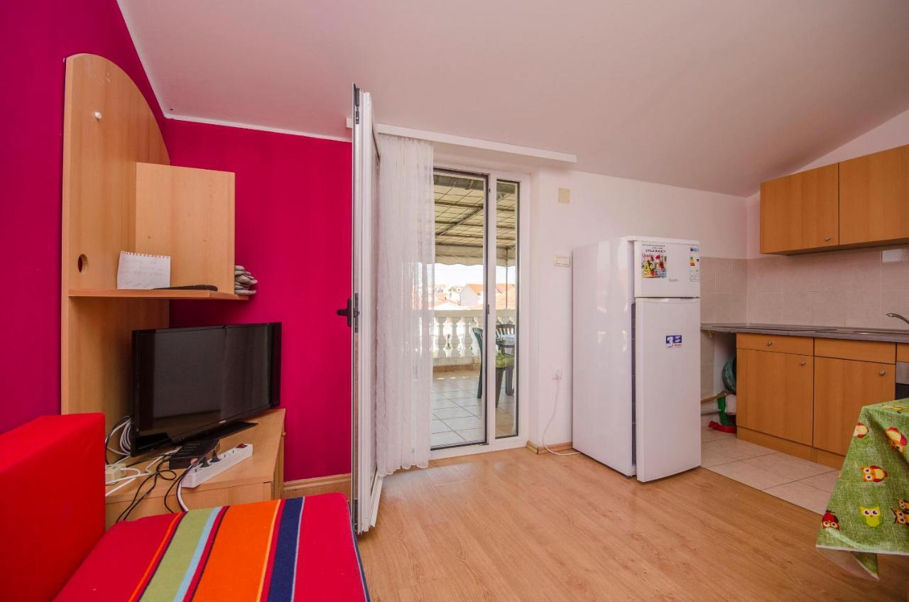 Apartments Mira I Vodice Exterior foto